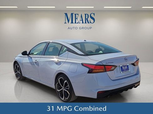 Used 2024 Nissan Altima 2.5 SR image 4