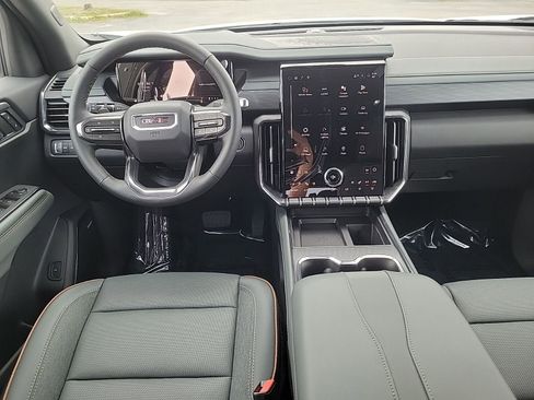 New 2026 GMC Acadia AT4 w/ Luxury Package AWD/4WD image 14