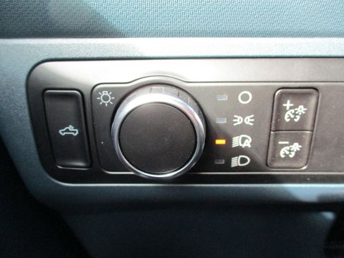 New 2025 Ford Maverick XLT w/ XLT Luxury Package AWD/4WD image 11
