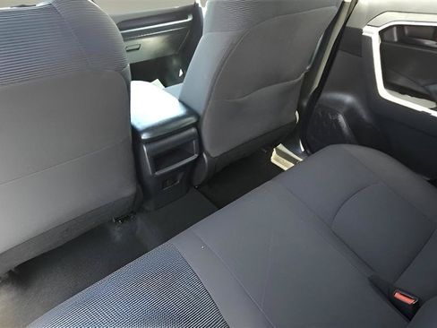 Used 2021 Toyota RAV4 LE AWD/4WD image 23