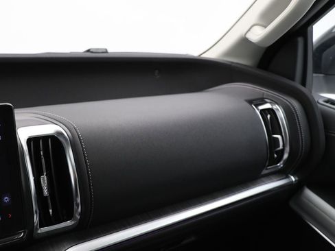 Used 2025 Ford Expedition Max Platinum w/ Platinum Ultimate Package image 33