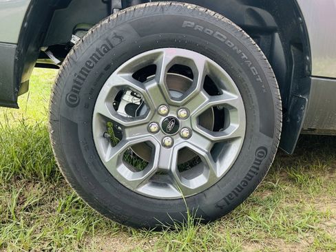 New 2025 Ford Maverick XLT w/ XLT Luxury Package AWD/4WD image 23