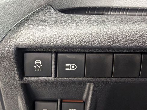 Used 2025 Toyota Sienna LE image 14