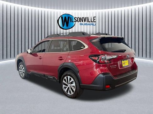 Certified 2025 Subaru Outback Premium AWD/4WD image 7
