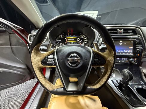 Used 2016 Nissan Maxima SR image 9