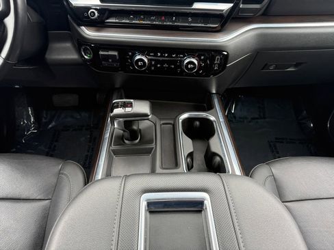 Certified 2022 GMC Sierra 1500 SLT w/ SLT Premium Package image 15