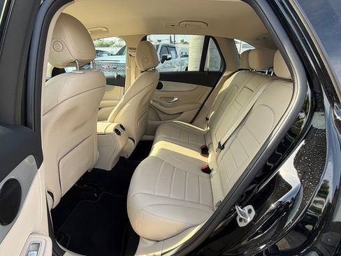 Used 2022 Mercedes-Benz GLC 300 image 14