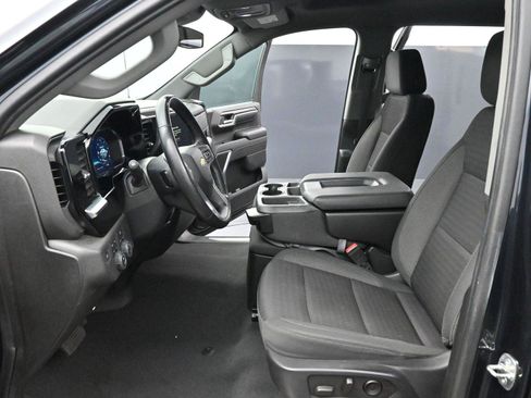 Used 2023 Chevrolet Silverado 1500 LT w/ Z71 Off-Road Package image 12