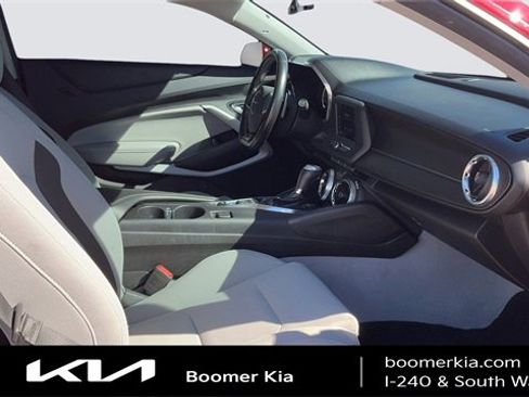 Used 2020 Chevrolet Camaro LT image 11