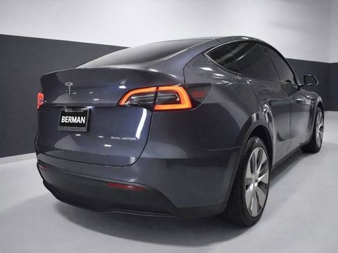 Used 2023 Tesla Model Y Long Range image 8