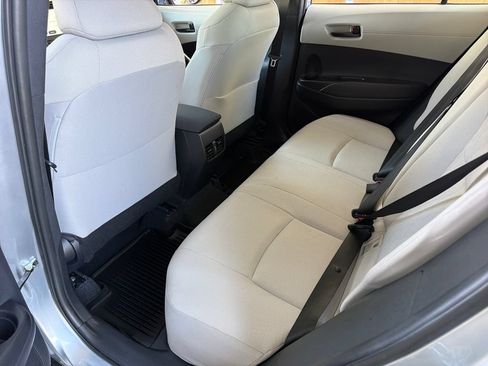 Used 2025 Toyota Corolla Cross L FWD image 29