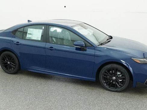 New 2026 Toyota Camry SE FWD image 12