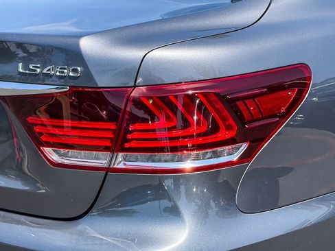 Used 2014 Lexus LS 460 w/ F Sport Package RWD image 8