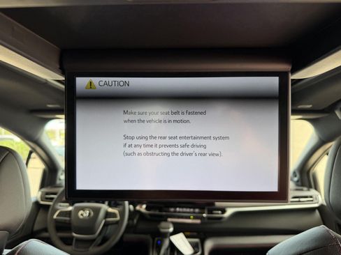 New 2026 Toyota Sienna XSE FWD image 21