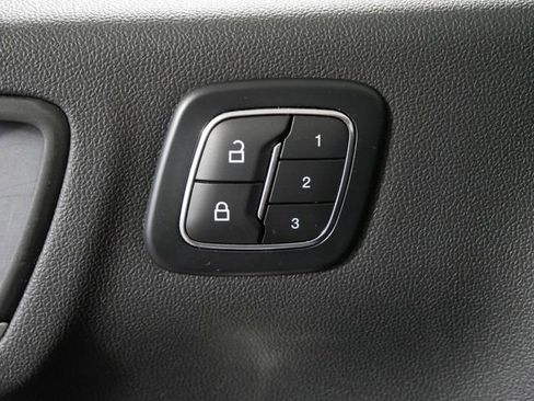 Certified 2025 Ford Escape Platinum image 17