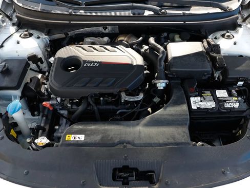 Used 2015 Hyundai Sonata Sport 2.0T w/ Option Group 07 FWD image 12