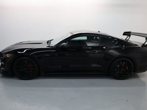 Used 2019 Ford Mustang Shelby GT350R w/ GT350R Equipment Group 920A RWD image 63