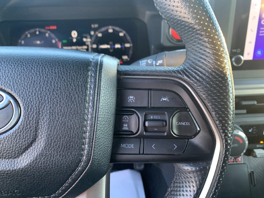 Used 2024 Toyota Tacoma TRD Off-Road w/ TRD Off Road Upgrade Package AWD/4WD image 28