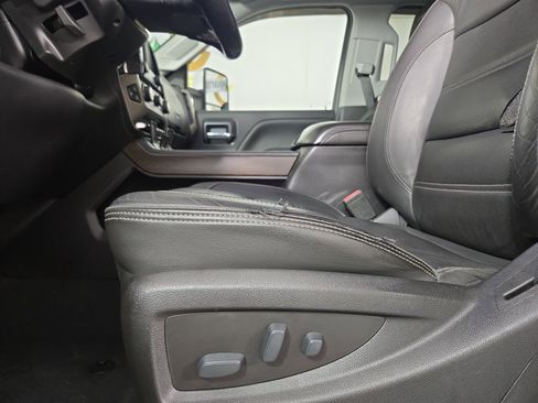 Used 2019 GMC Sierra 2500 Denali w/ Duramax Plus Package image 26