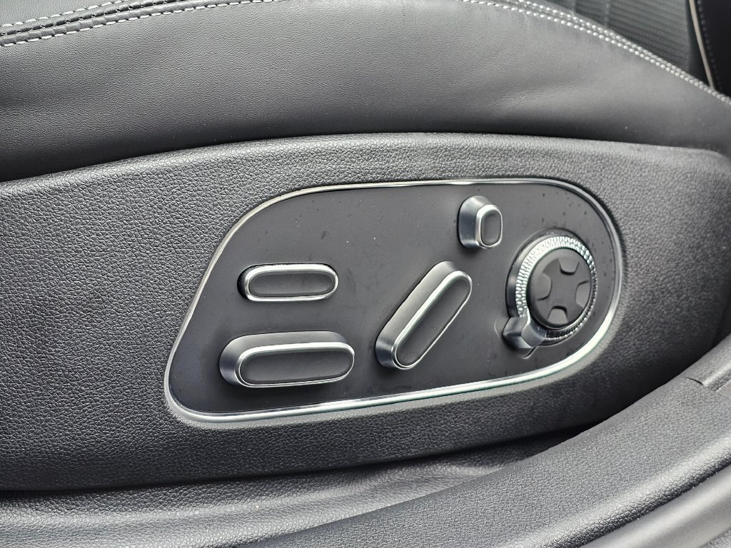 Certified 2023 Genesis G90 3.5T AWD/4WD image 37
