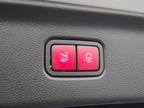 Certified 2022 Mercedes-Benz S 500 4MATIC image 32