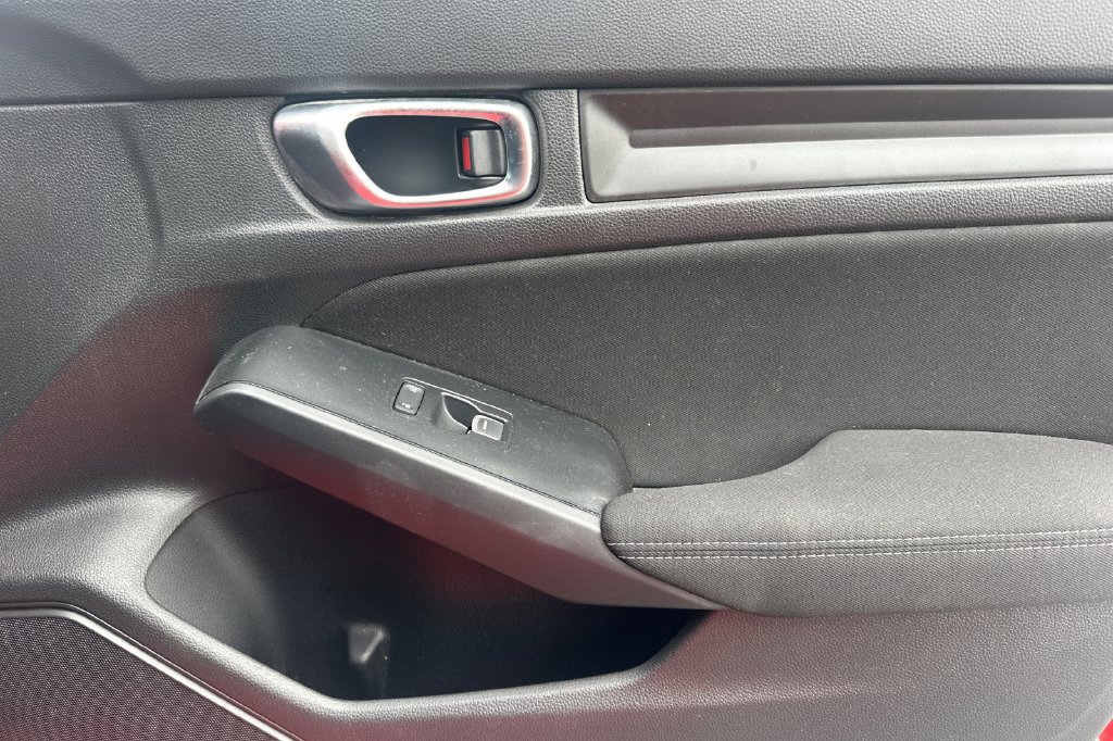 Used 2023 Honda Civic Sport image 19