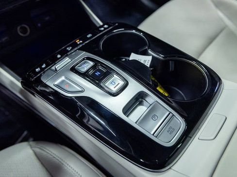 Used 2023 Hyundai Tucson Limited image 19