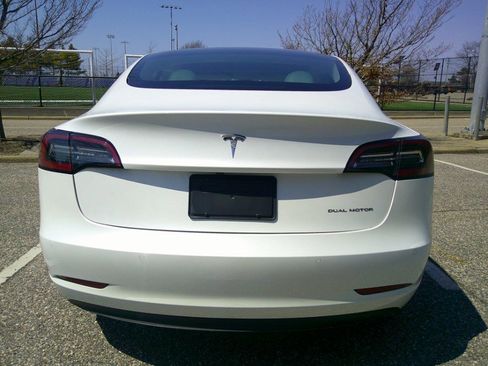 Used 2021 Tesla Model 3 Long Range AWD/4WD image 4