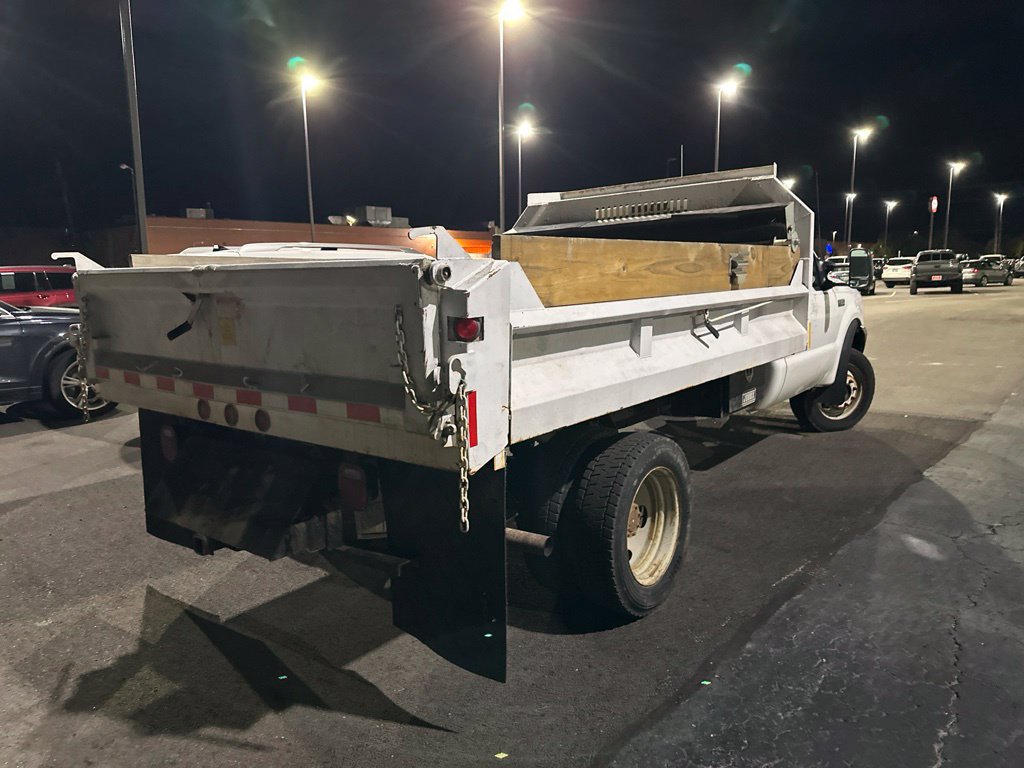 Used 2001 Ford F550 4x4 Regular Cab Super Duty image 5