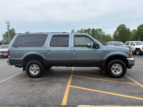 Used 2000 Ford Excursion XLT AWD/4WD image 5