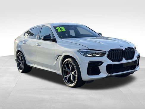 Used 2023 BMW X6 xDrive40i w/ M Sport Package image 3