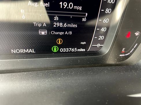 Certified 2025 Honda Pilot Black Edition image 16