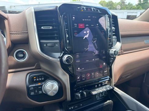 Used 2019 RAM 1500 Laramie AWD/4WD image 25