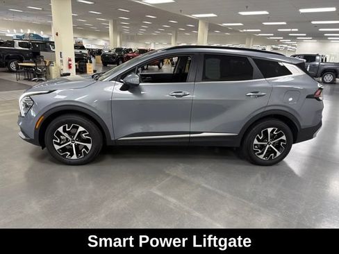 Used 2025 Kia Sportage EX w/ Premium Package AWD/4WD image 4