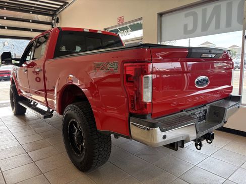 Used 2019 Ford F250 Lariat w/ Chrome Package image 10