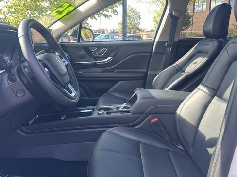New 2025 Lincoln Corsair AWD w/ Equipment Group 101A image 14