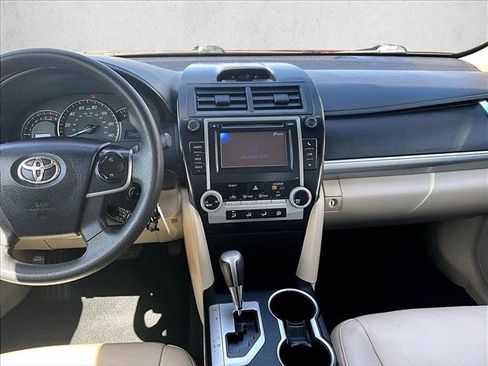 Used 2012 Toyota Camry LE FWD image 8