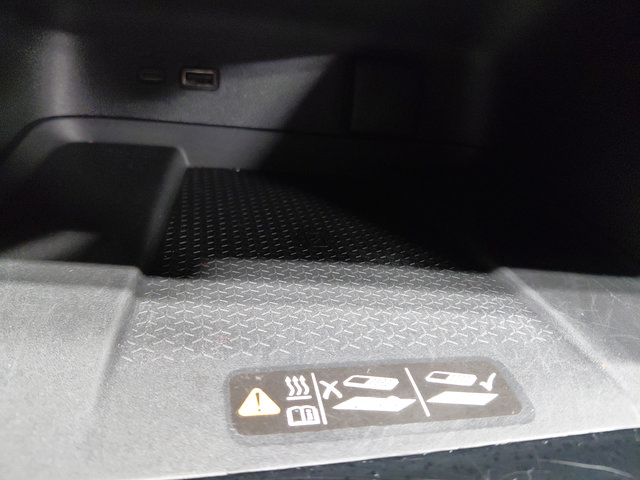 Used 2026 Chevrolet Traverse LT FWD image 31