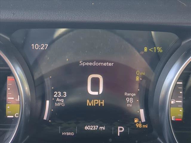 Used 2022 Jeep Wrangler Unlimited Sahara w/ Cold Weather Group AWD/4WD image 5