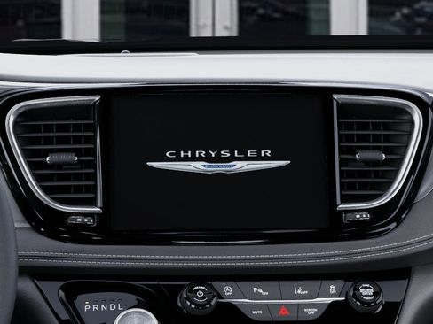 New 2026 Chrysler Pacifica Select image 18
