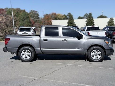 Used 2021 Nissan Titan S w/ S Utility Package image 8