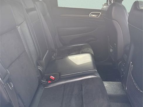 Used 2015 Jeep Grand Cherokee Altitude image 23