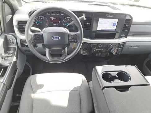 Certified 2025 Ford F250 XLT image 15