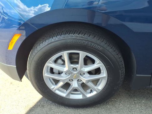 Used 2023 Chevrolet Equinox LT AWD/4WD image 8