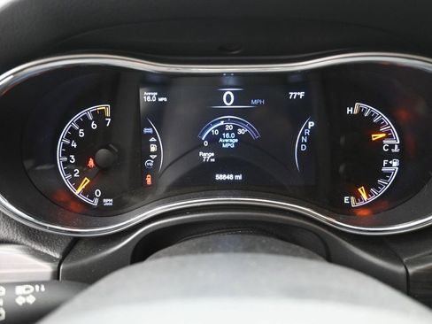 Used 2020 Jeep Grand Cherokee Altitude image 6