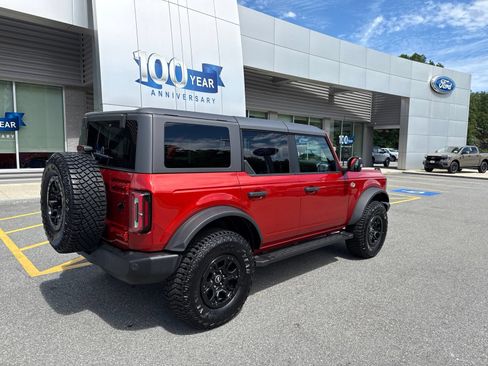 Certified 2023 Ford Bronco Wildtrak AWD/4WD image 2