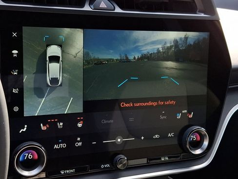 Used 2023 Lexus RZ 450e Premium image 19