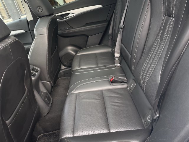 Used 2024 Buick Envision Avenir AWD/4WD image 23