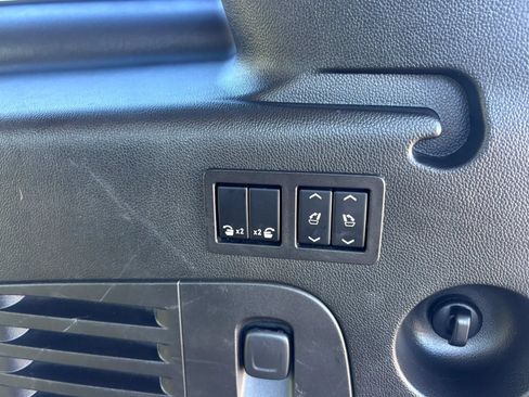 Used 2016 Chevrolet Suburban LTZ w/ Max Trailering Package AWD/4WD image 5