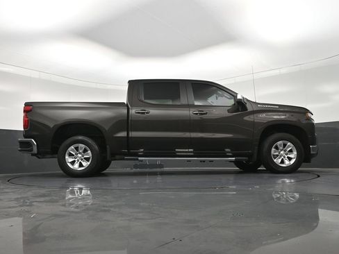 Used 2022 Chevrolet Silverado 1500 LT RWD image 31